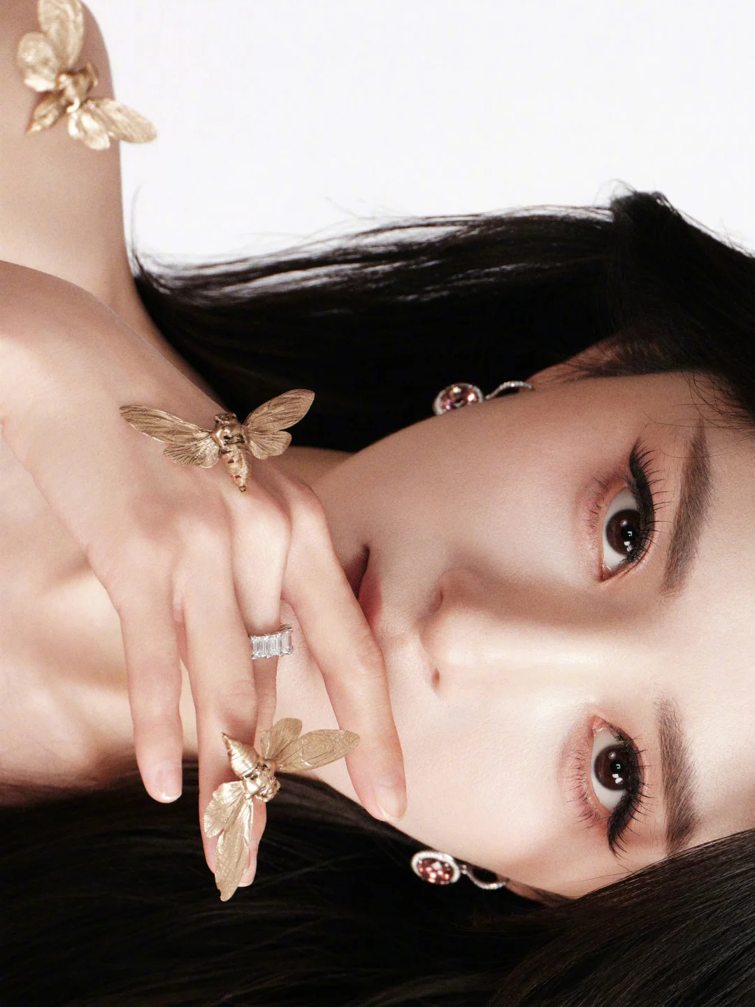 给幂姐化的奢光玉肌妆