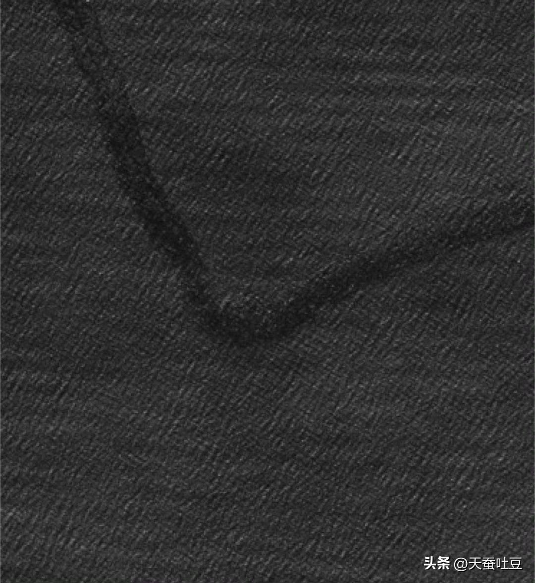 林肯号航母90度转弯躲避伊朗导弹——3月1号的卫星图像显示，位于北阿拉伯海的美国