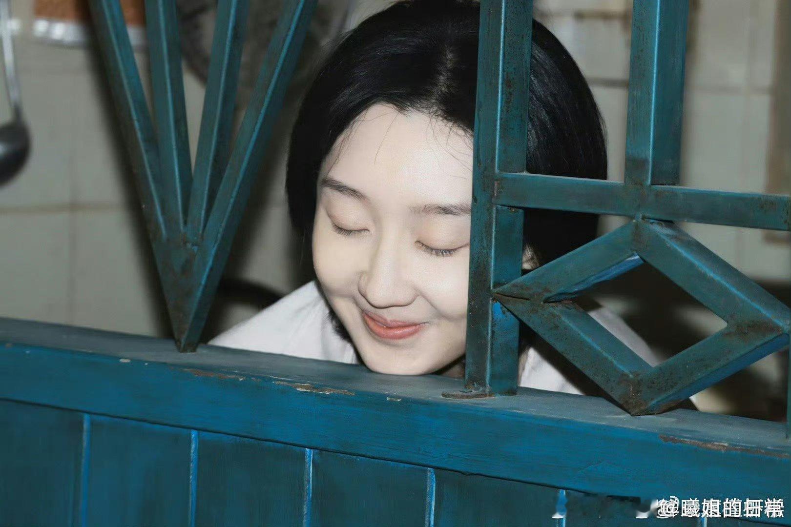 胡敏敏开头结尾都是死局胡敏敏的结局感觉无解，无论是开头还是结尾都是死局，这剧情简