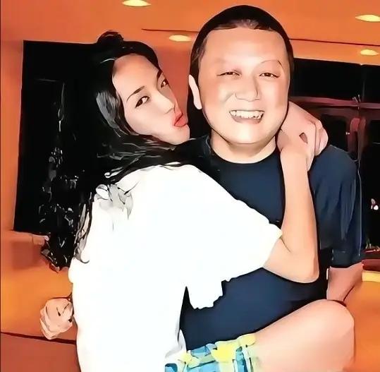 马未都说：王朔家门口有个修自行车的，有一天，王朔突然走到修自行车的人面前说：我能