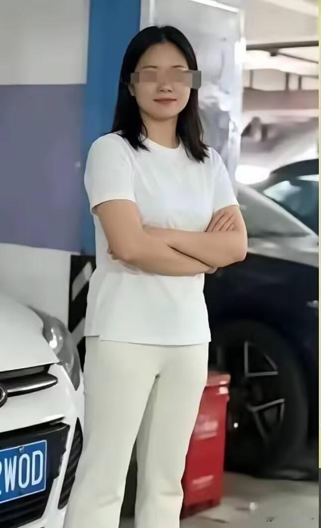现在还是有良心媒体的！长沙女子强占业主专属车位持续发酵，本地权威媒体《湖南日报》