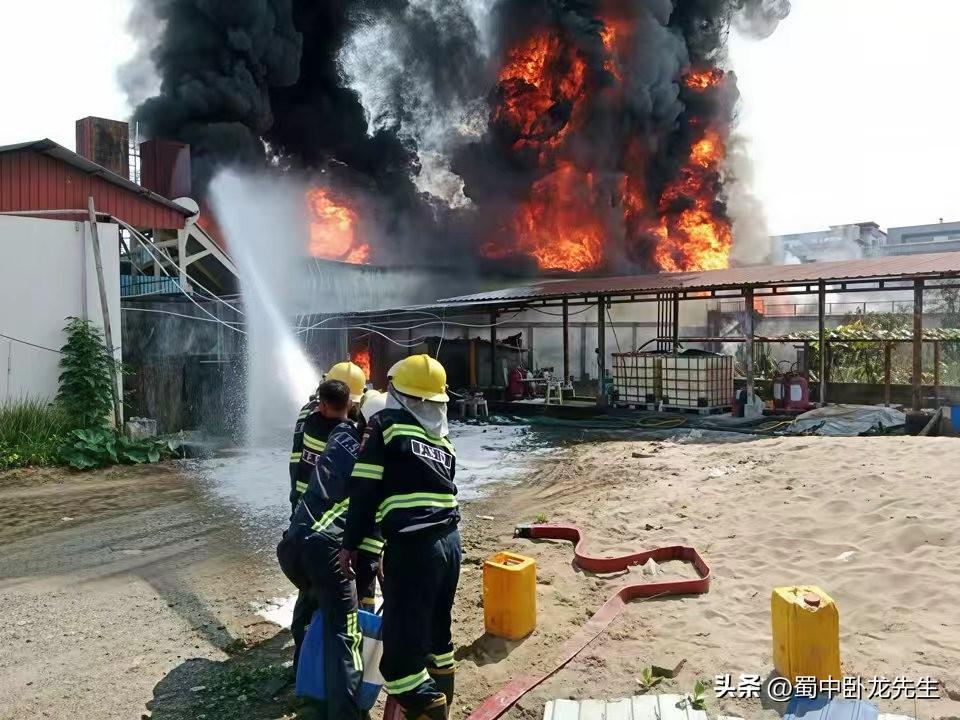 缅甸掸邦木姐市一加油站突发火灾且中国瑞丽市消防紧急驰援的最新消息。据缅甸媒体20