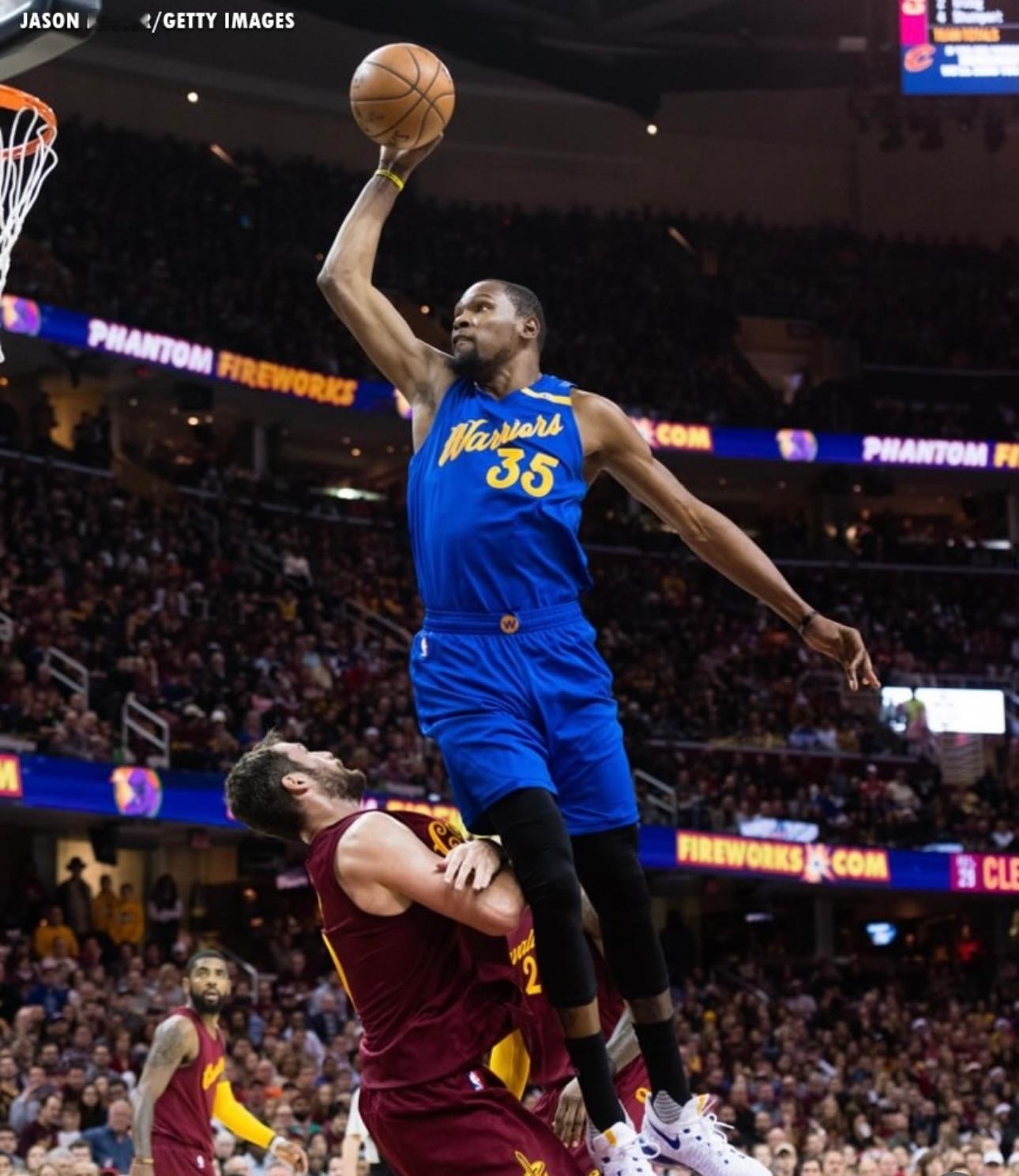 2016年NBA圣诞大战，群星闪耀，联袂上演经典对决！Images via th