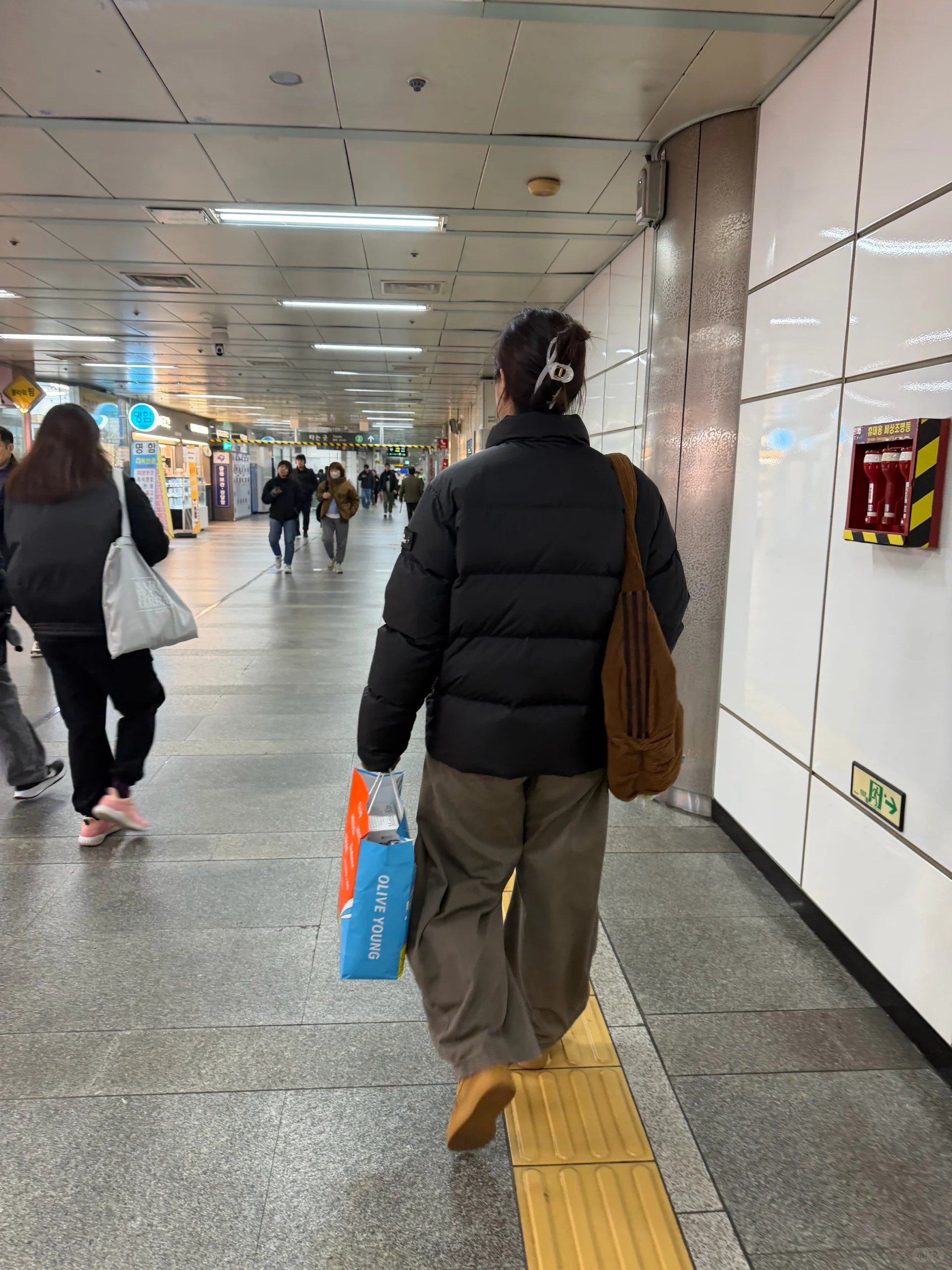 偶遇吴宣仪 为什么我不回头 哈哈哈哈哈哈哈哈哈哈哈哈哈哈哈或网友在别人偶遇吴宣仪