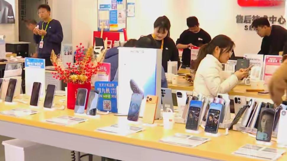 🔥紧急！手机涨价潮来袭，昆明市场现状曝光。全网疯传手机即将涨价，昆明实地探访实