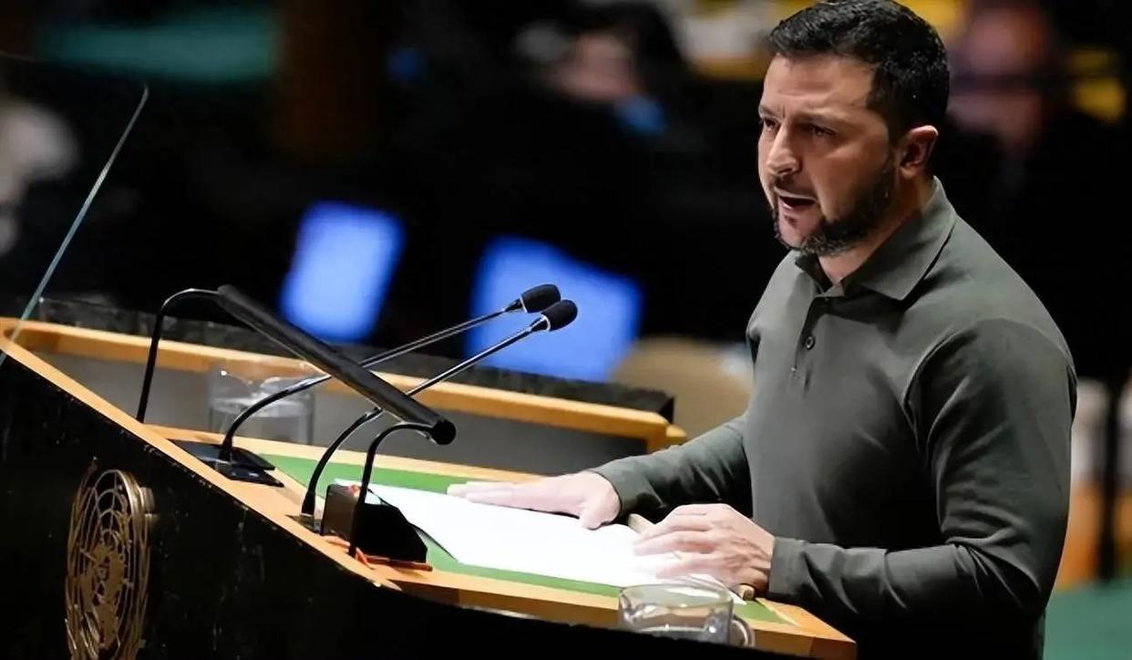 24日深夜突签！
泽连斯基直接制裁俄29人+15个机构，这15家单位到底干了什么