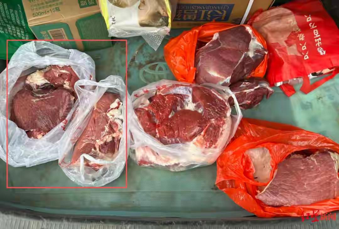 摘文剪辑《徐州丰县注水牛肉调查：一头牛能注水超100斤” ……》

[可怜][可