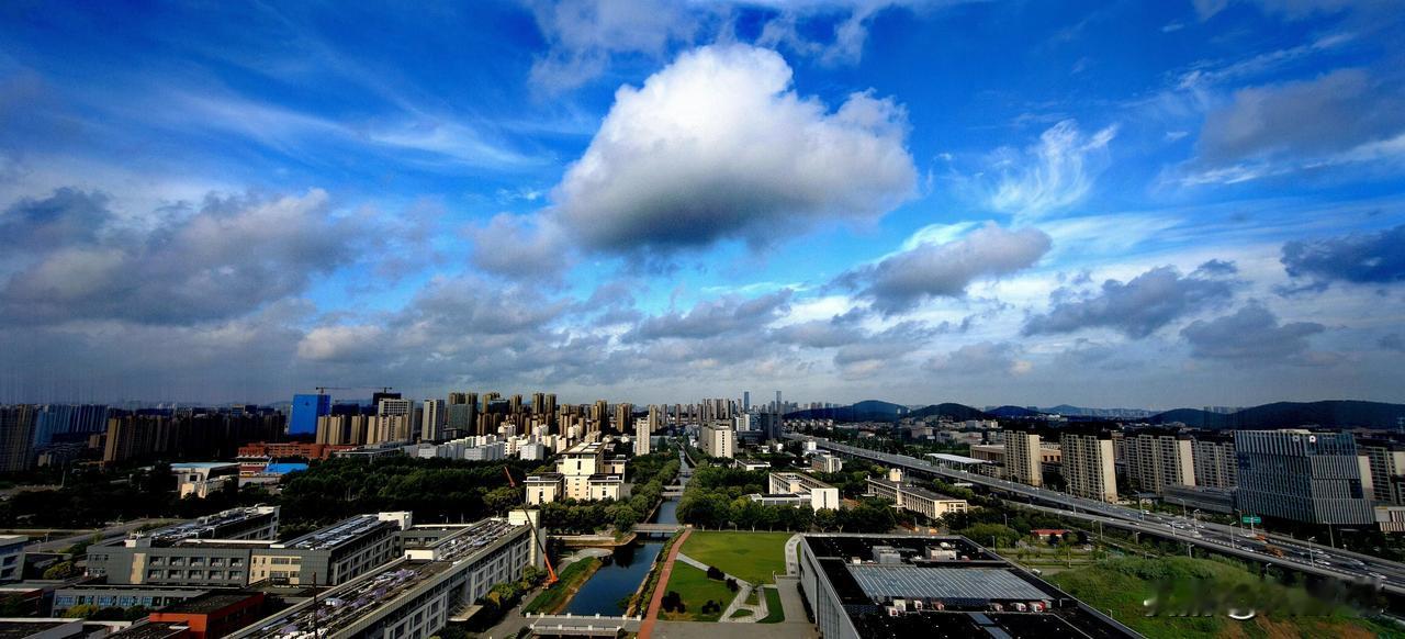 #通过一张照片看看你出行的天气#徐州雨后的天空（注：横屏显示效果更震撼）