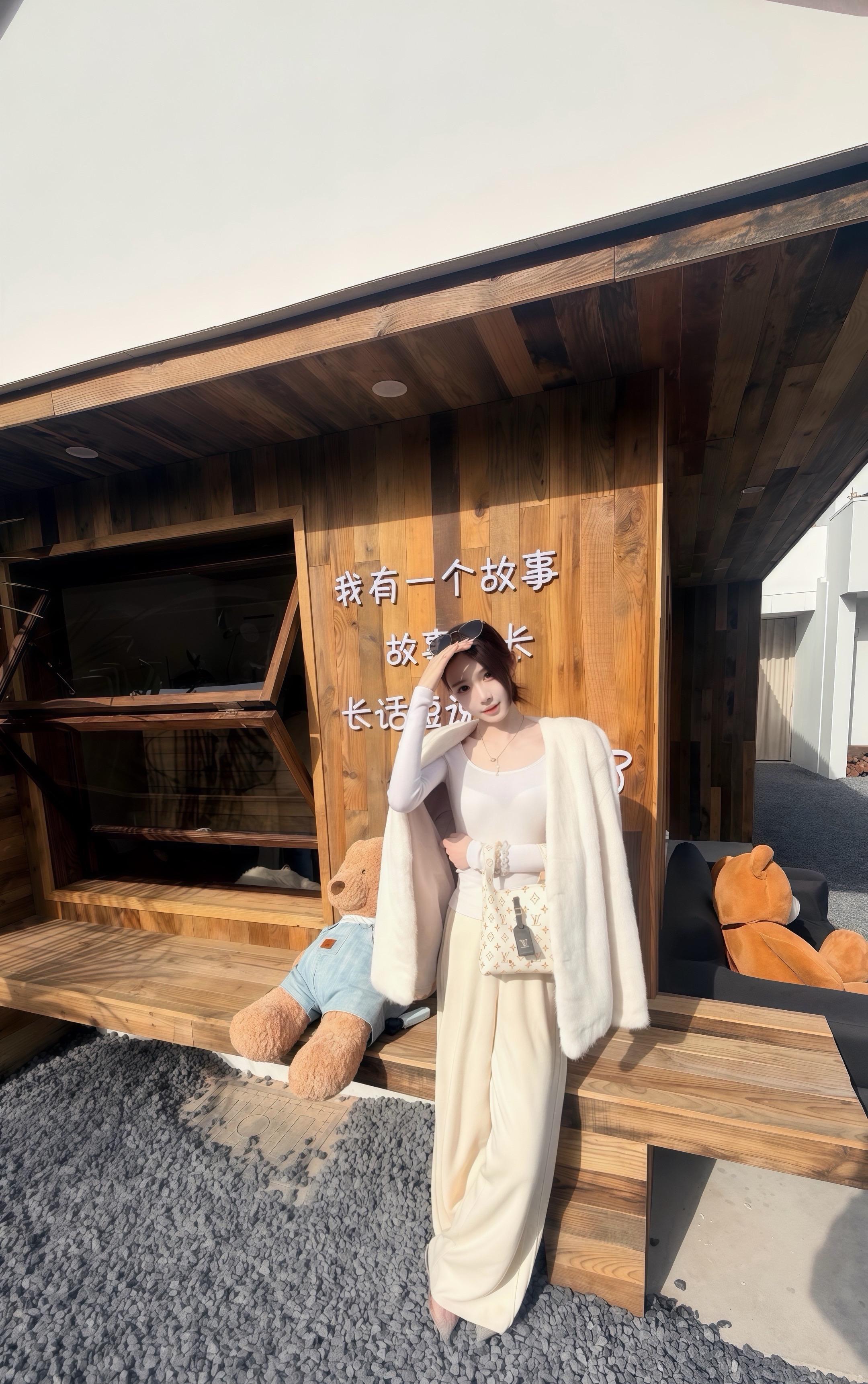 一本正经游客照