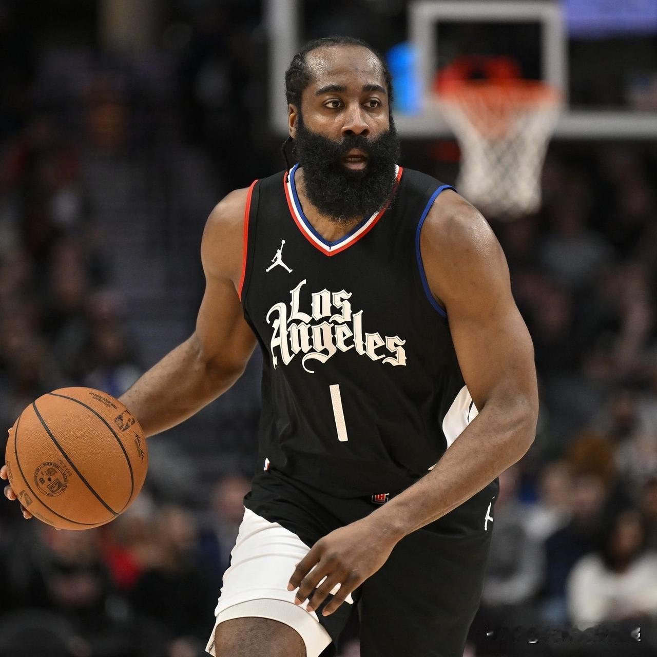 ESPN 报道，詹姆斯·哈登将与快船队签署一份为期 2 年、价值 8100 万美