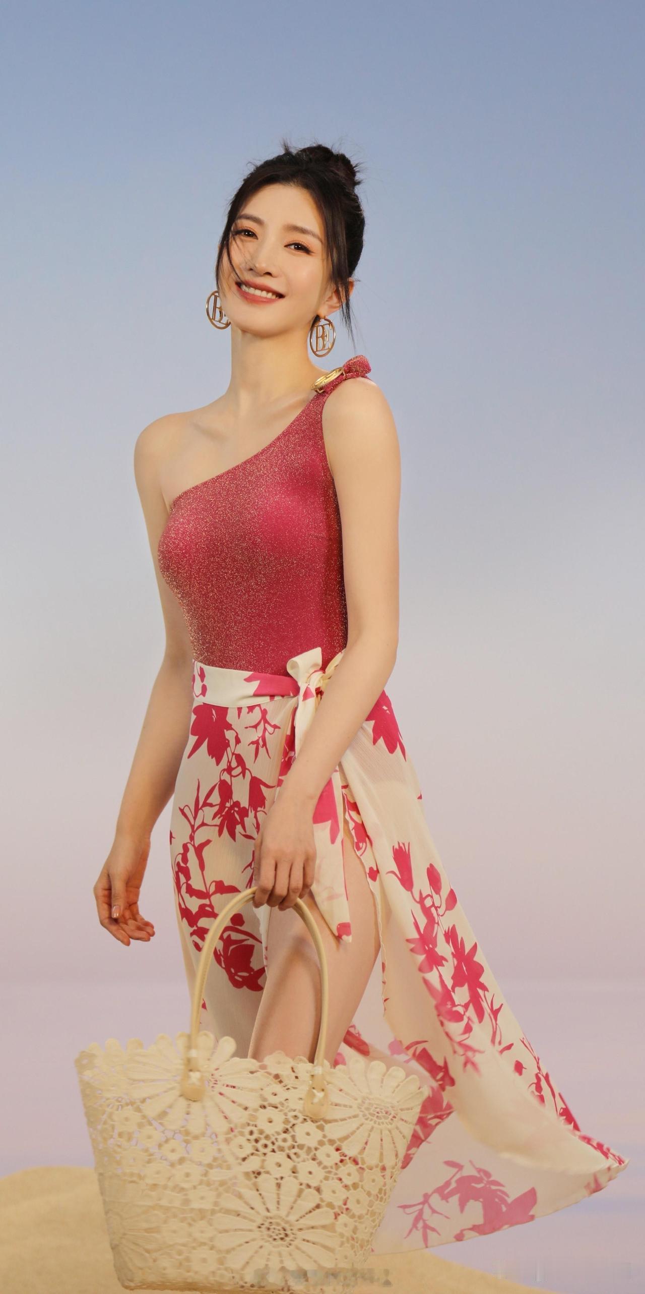 她完全有实力可以成为顶流