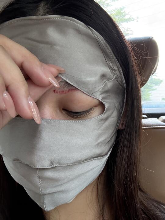 广州四海城氧颜洗的眉毛  这对吗？