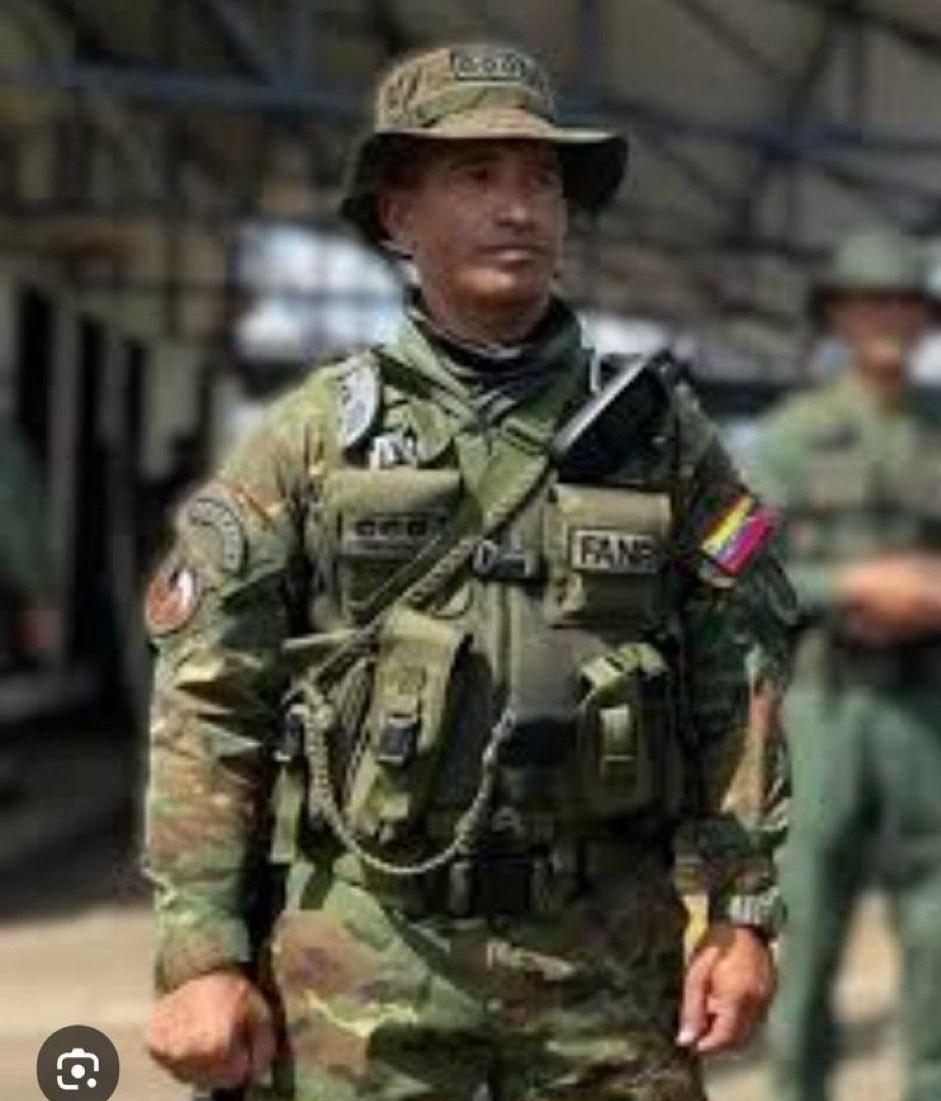 委内瑞拉对防空部队（CODAI）负责人、少将何塞·路易斯·特莱蒙特

委内瑞拉“