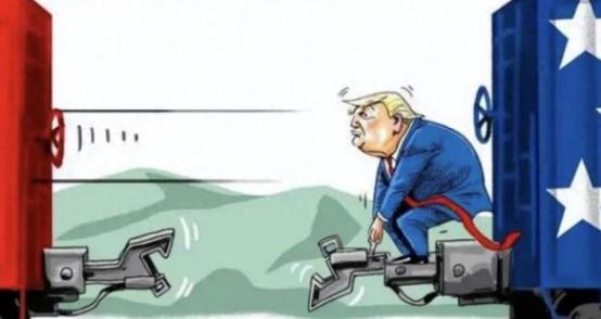其实特朗普一直想逼全球和中国脱钩，让中国经济崩溃。可特朗普算来算去却漏了一步，没
