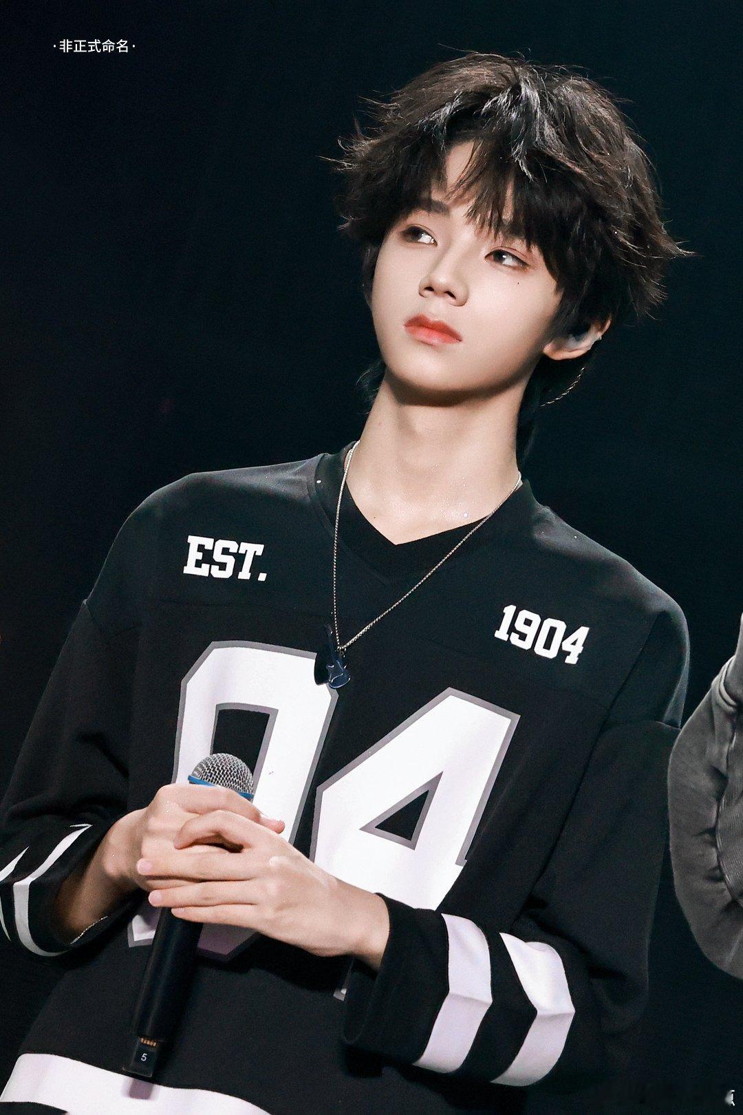 TF四代选曲排名王橹杰 四永一！孩子想选什么选什么！我们橹橹只要1️⃣ 燥候神的
