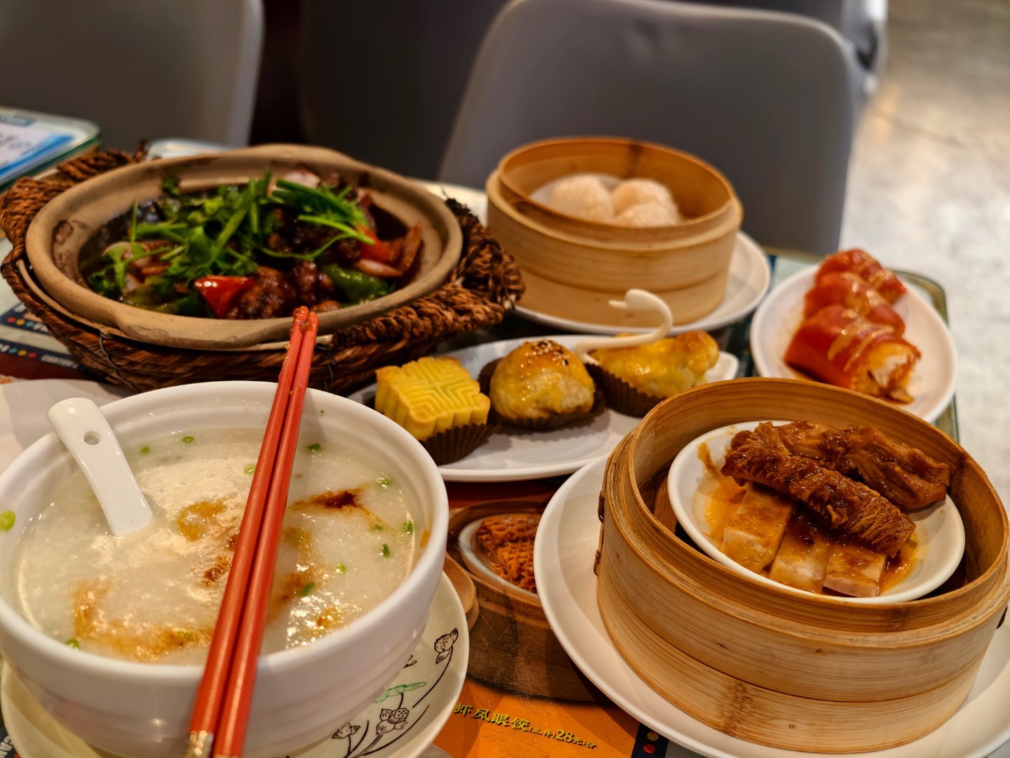 中秋节快乐，简单吃点[doge] ​​​