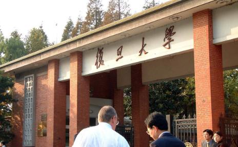 想去北上广？湖北考生考这些985需要多少分！
“就想让孩子去大城市读书，北京上海