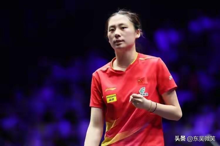 陈熠，在1/8决赛中零封日本选手桥本帆乃香，在今天的1/4决赛中，又直落四局击败