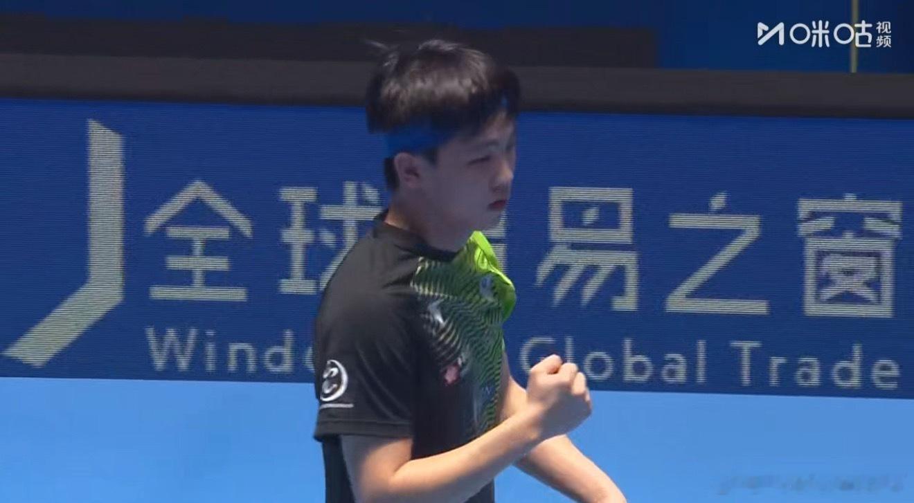 2026海口亚洲杯男子单打16-8黄镇廷0-3张佑安（9-11 6-11 9-1