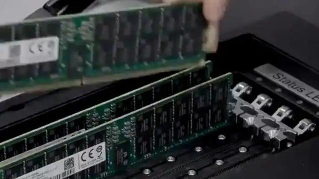 近期内存条市场风云突变，32G DDR5内存条价格半年内暴涨300%，成为数码市