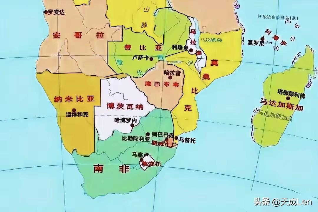 为人民服务的社会主义救了中国，如今中国也正在全球范围内救社会主义。命运共同体，就
