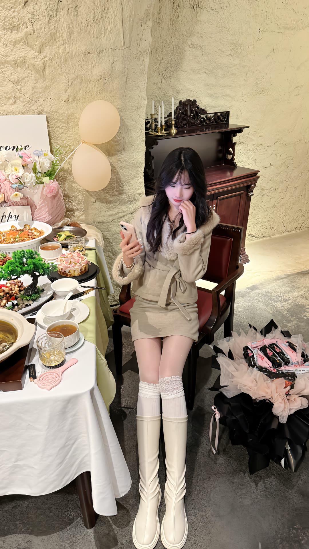 女孩子怎么穿搭既时尚又好看?简约的