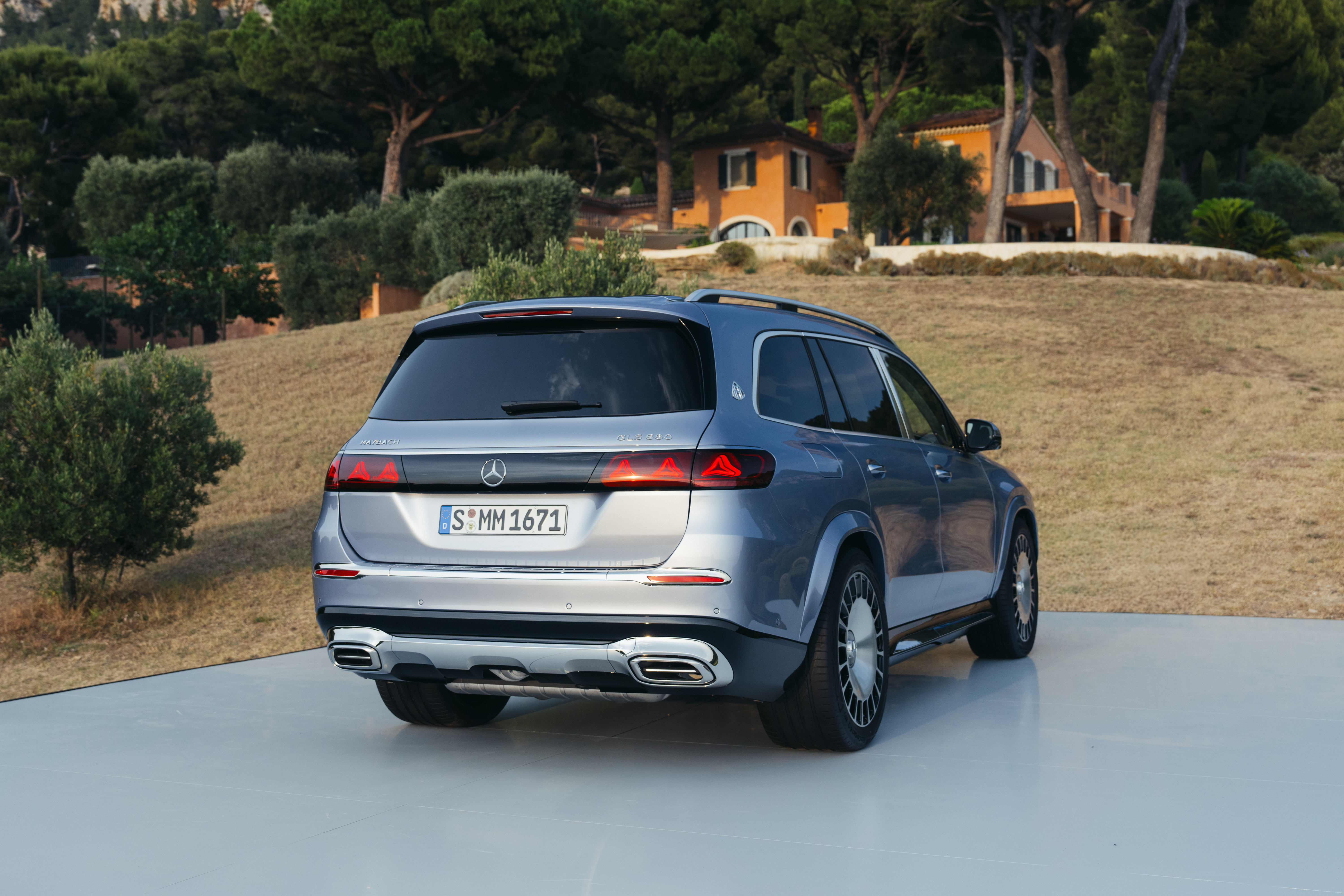 梅赛德斯–MAYBACH GLS 680 Manufaktur