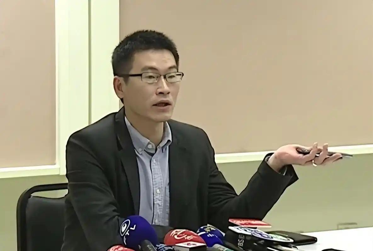 台陆委会副主委梁文杰9月2日语出惊人：光在APEC会上说几句话、露个脸，就能证明