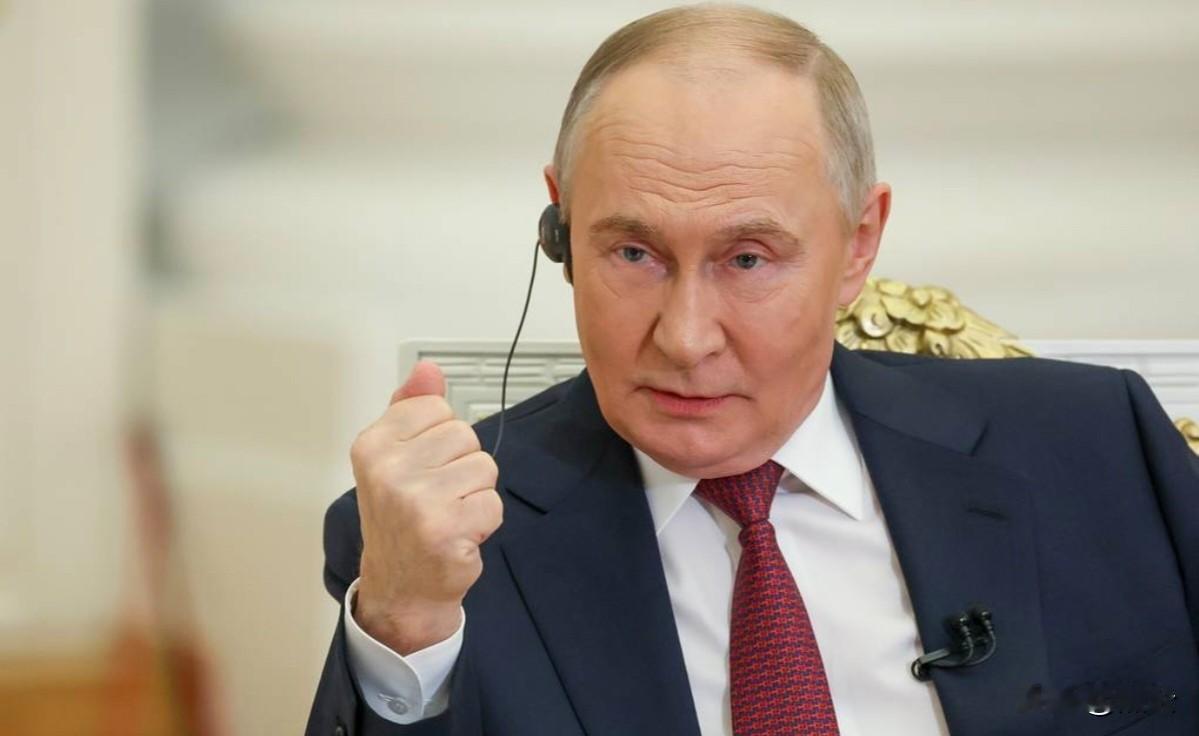 普京称俄罗斯正向印度积极分享国防技术
 
12月5日，塔斯社消息， 周四俄罗斯总