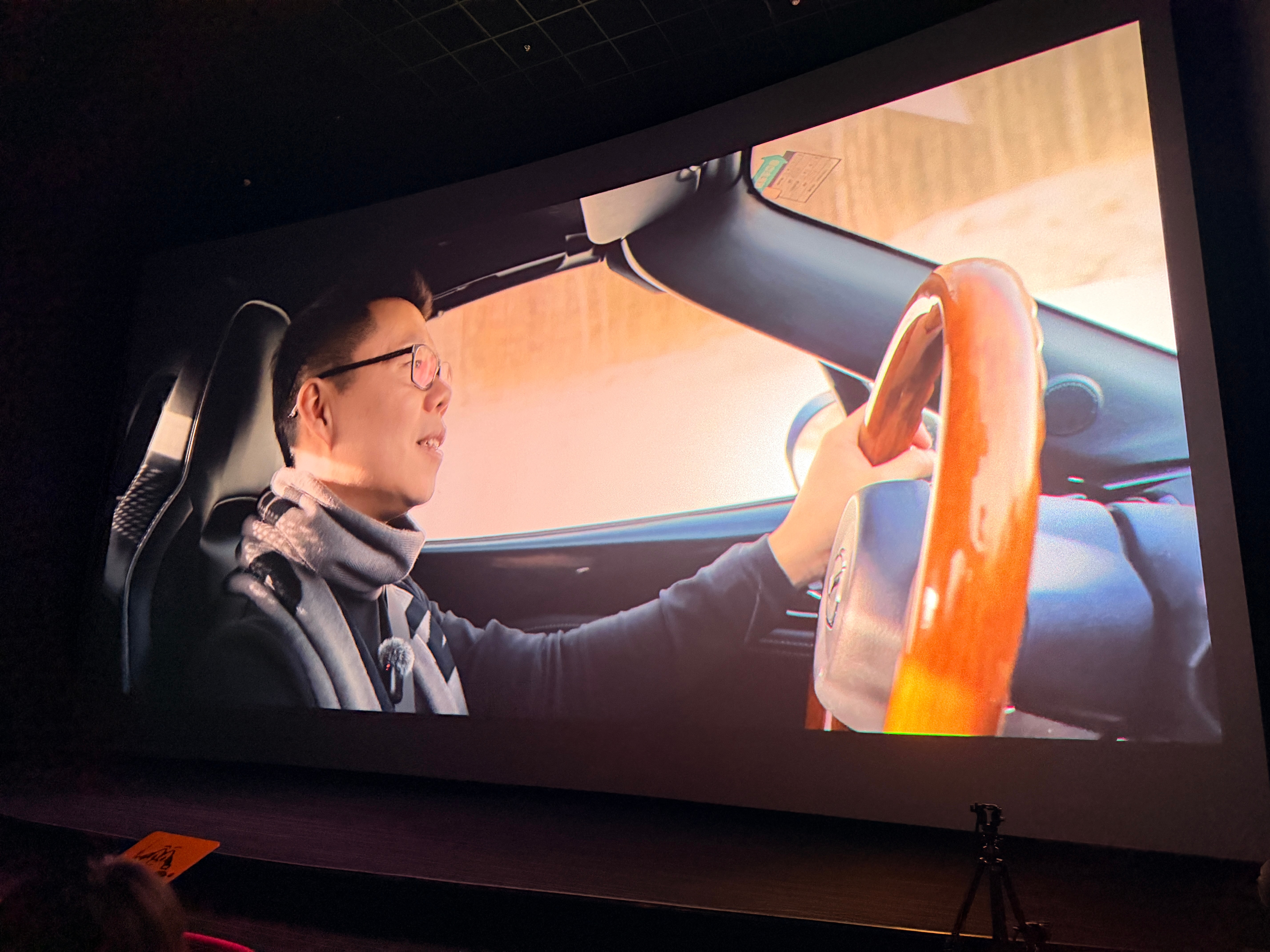 来看大家车兄弟团「冰雪篇」超前点映啦菡你来看车汽场全开