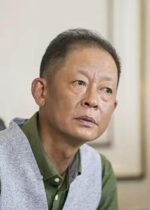 王志文说：“生存法则很简单，就是忍人所不忍，能人所不能。忍是一条线，能又是一条线
