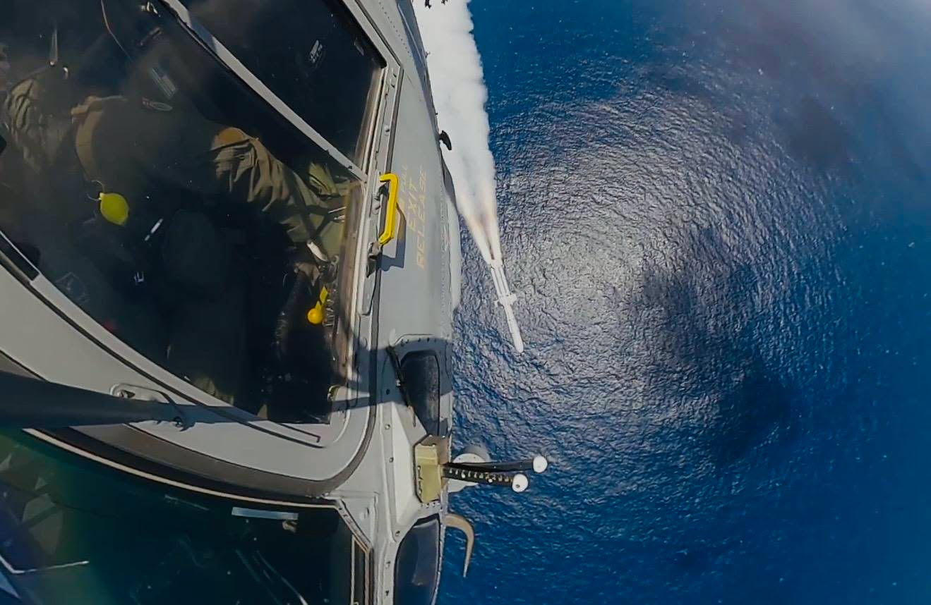 参加“环太平洋联合军演”（RIMPAC）的意大利海军“保罗·塔昂·迪·雷维尔”级