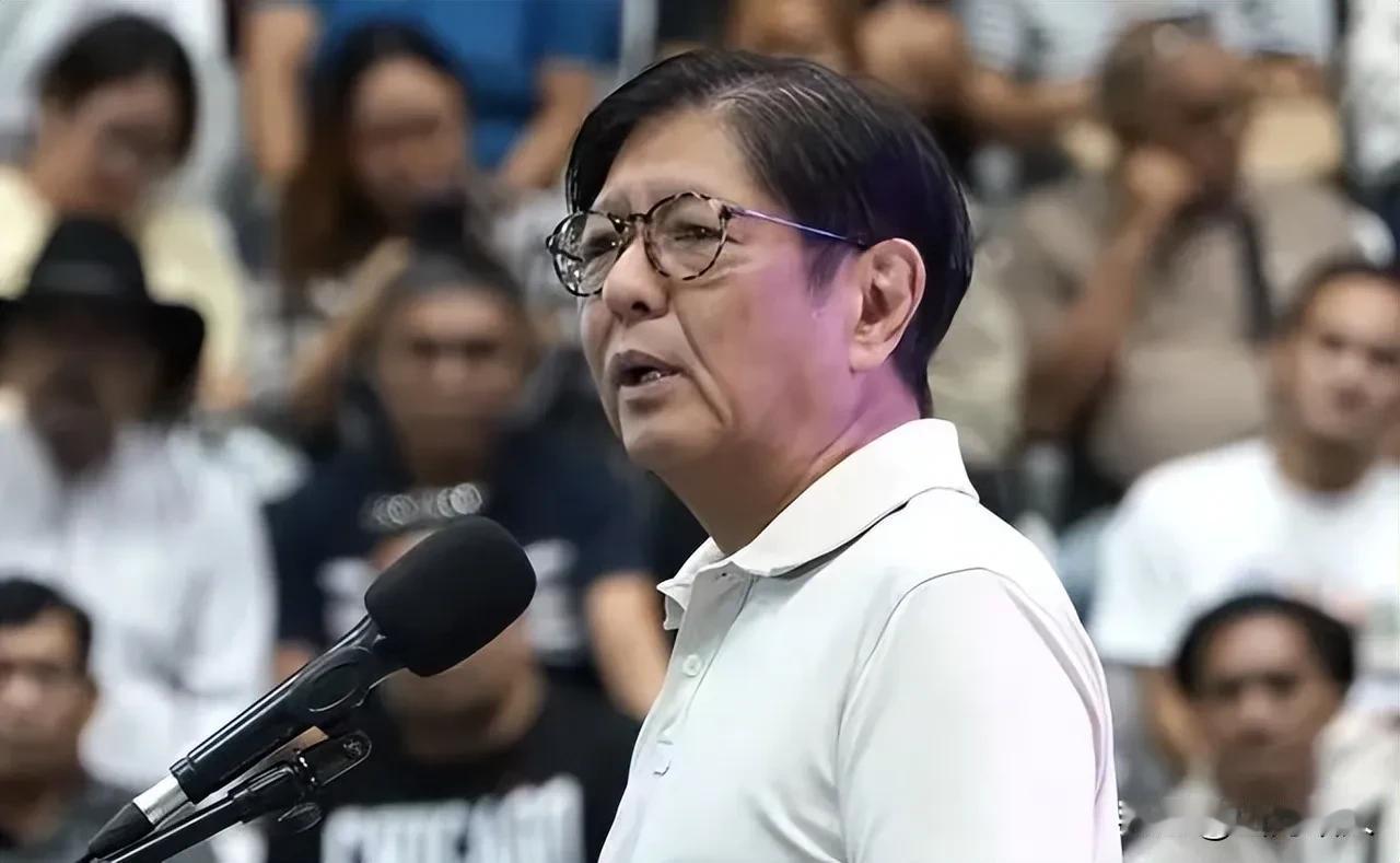 “我们不会抛弃棉兰老岛！”菲律宾总统小马科斯在地震发生后迅速发声，第一时间下达指