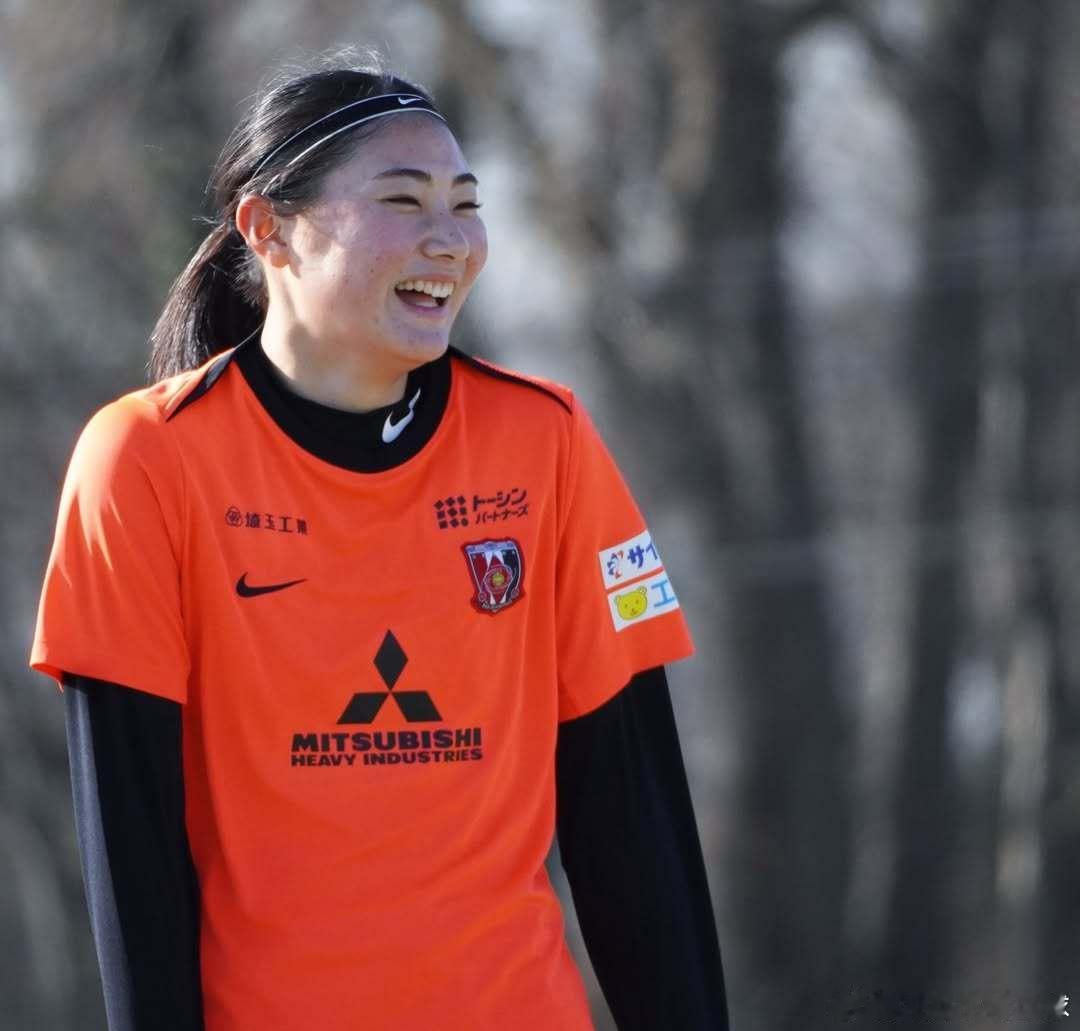 weleague 浦和Ins账号上髙橋佑奈的图片和视频增多，是否意味着她将是後半