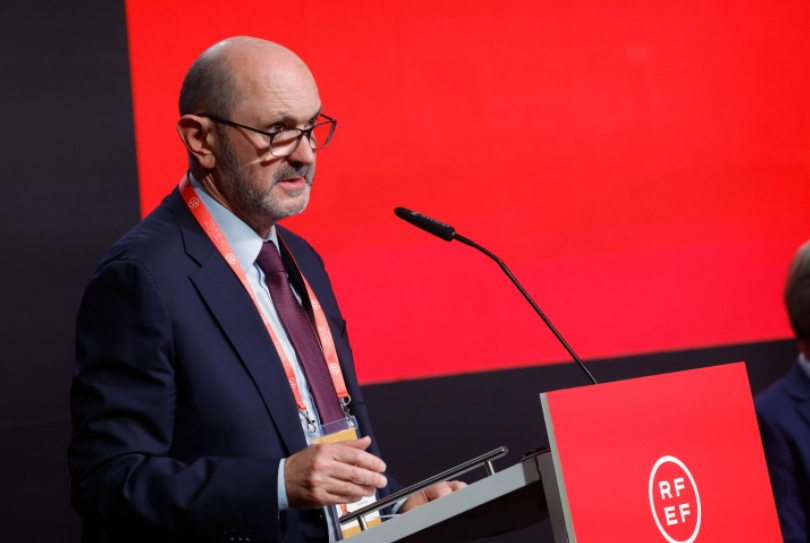 西班牙足协主席拉斐尔·洛赞在接受采访时，谈到了欧美杯的举办场地问题。美伊冲突影响