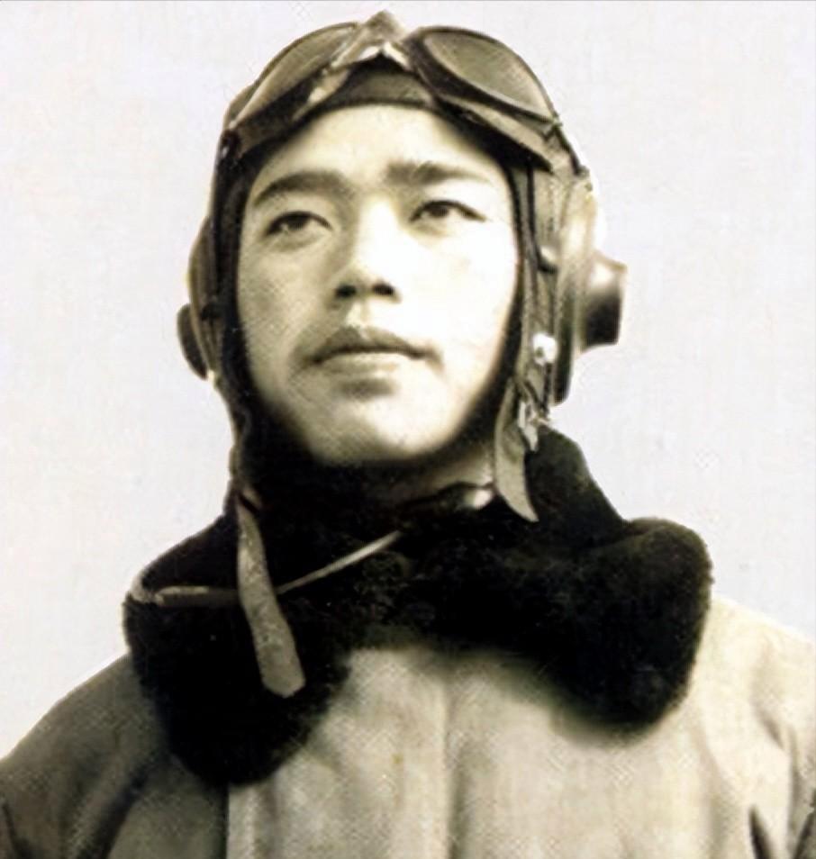 1952年，在朝鲜打下9架美军飞机的王牌飞行员赵宝桐对一个女记者一见钟情，空军司