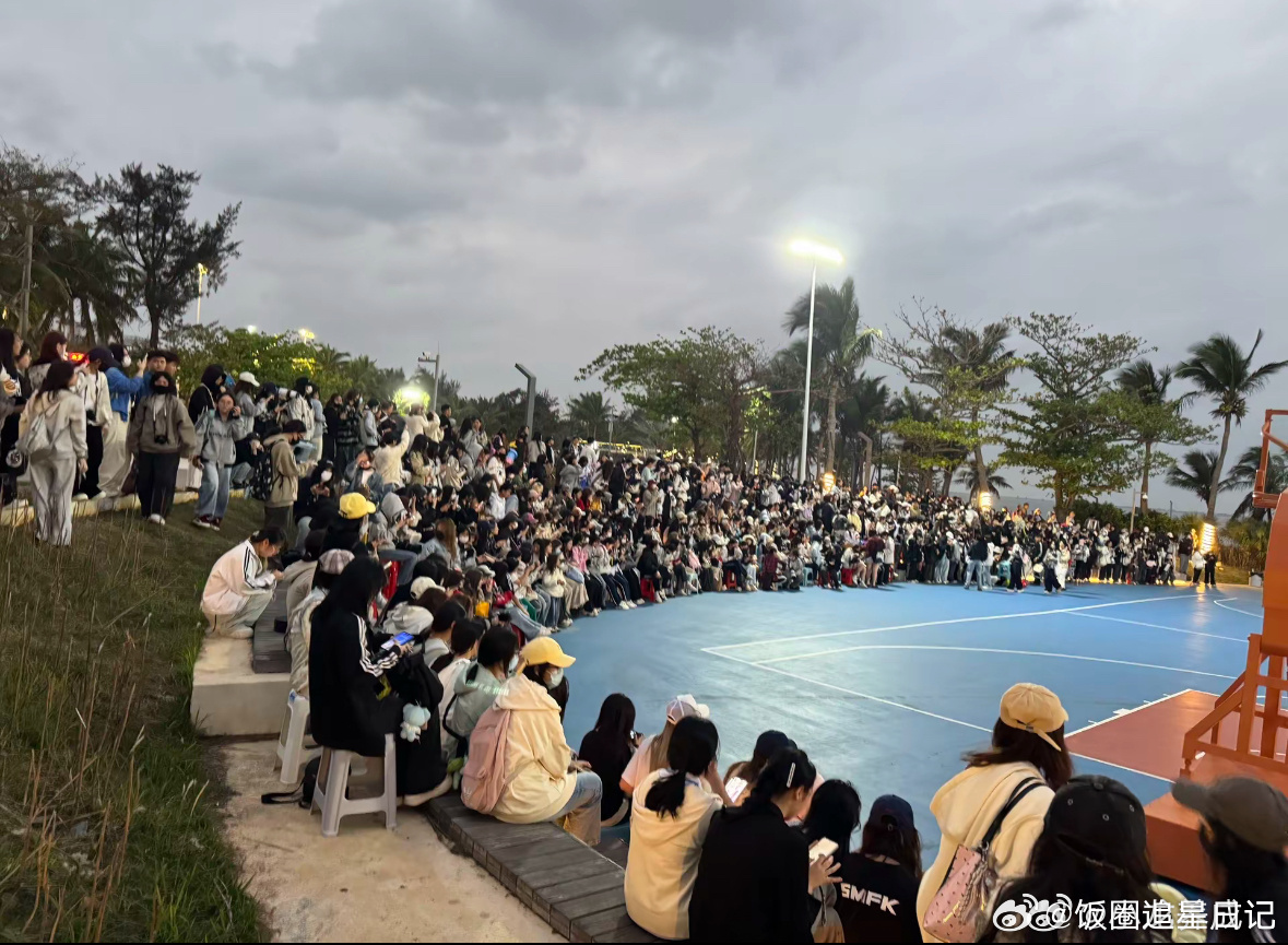 TF四代拍戏是现场直播TF四代第一次拍戏就遇上导师团了 TF四代拍戏是现场直播，