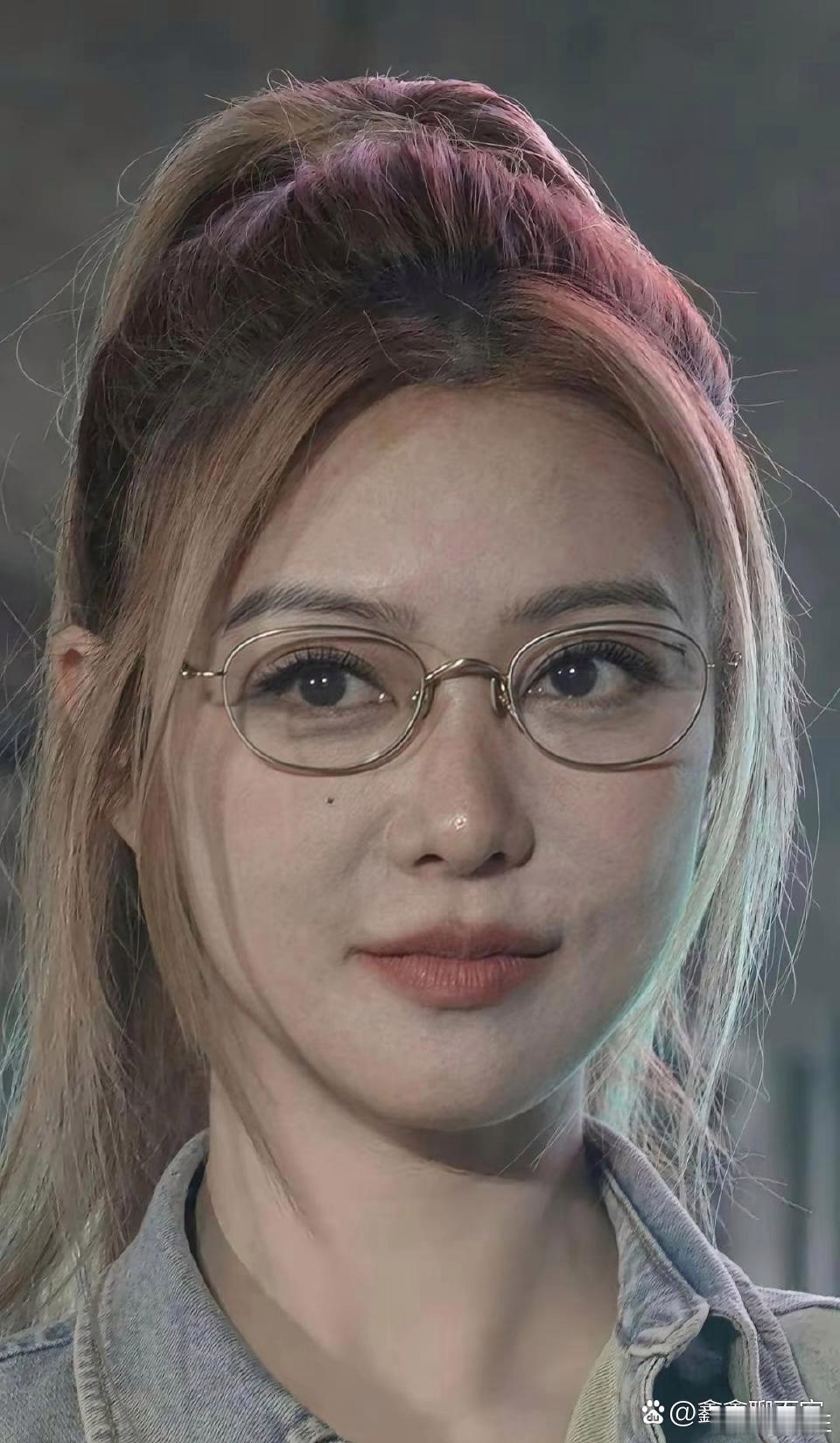 40多岁的薛凯琪真的看着就像20多岁，又漂亮保养的如此年轻 