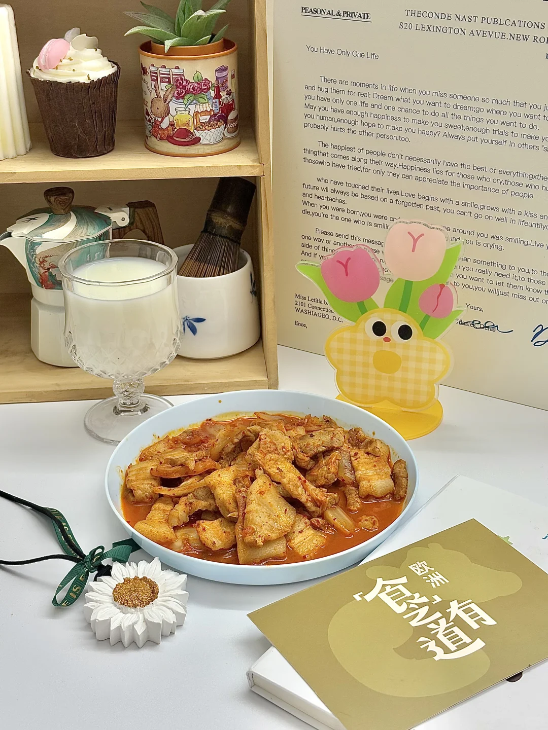 这一盘泡菜炒五花肉搭配米饭炫三碗
