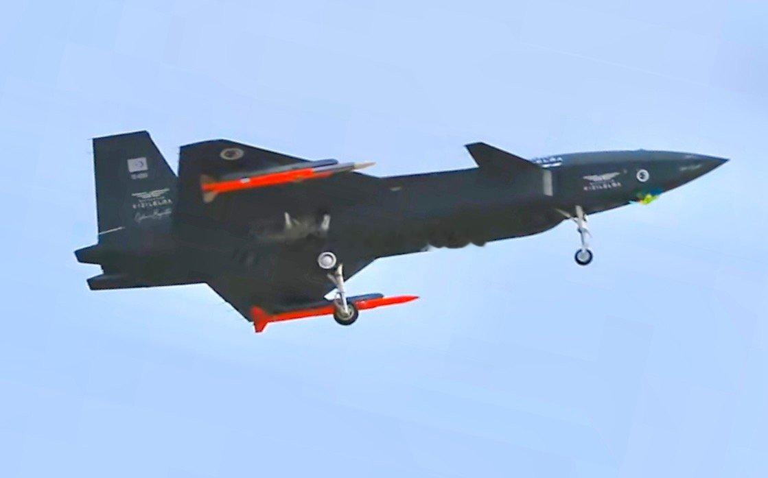 我之前错怪土耳其红苹果了，到头来美国人的CCA也就外挂AIM-120啊 