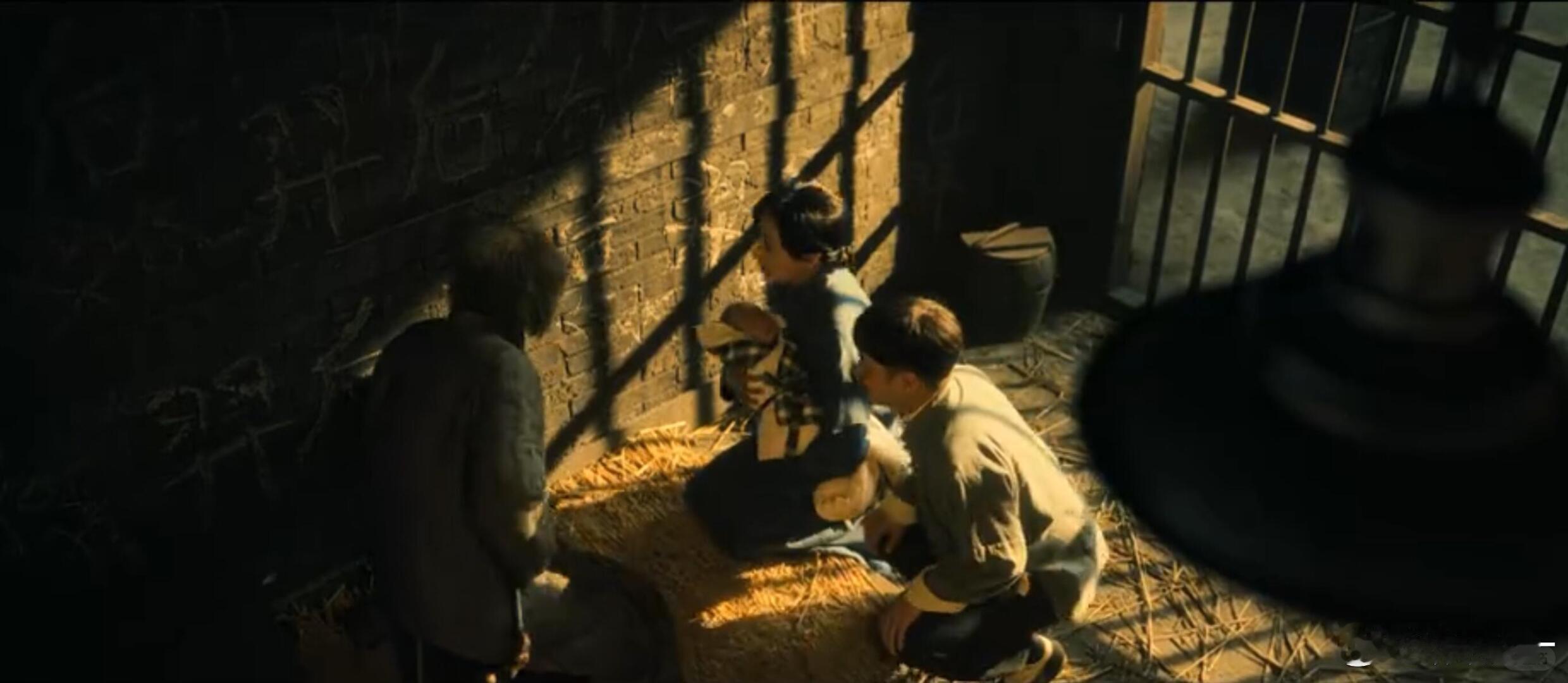 又来了一部嘎嘎骗我哭的战士们用生命践行坚守，普通人用善意照亮乱世。看完心里又暖又