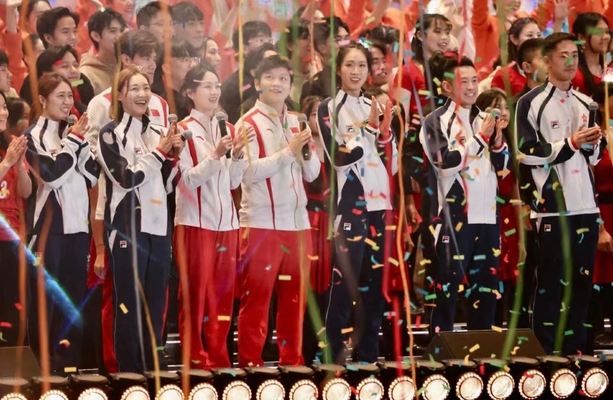 我喜欢的两个运动员，樊振东、江旻憓同框[打call] 