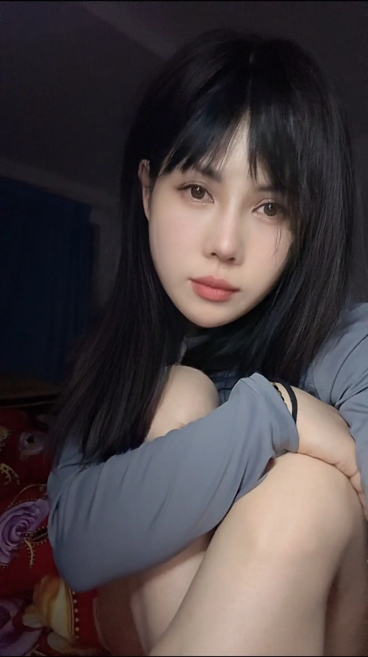 老公昨天晚上从外地打工回来了，我异常兴奋，吃过晚饭，我洗了个澡，躺在床...