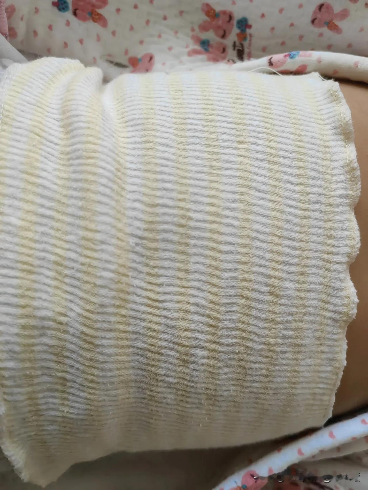养娃10年后给二胎带来最宝贵的经验是什么，一定是戴肚围子，戴肚围子，戴肚围子。大
