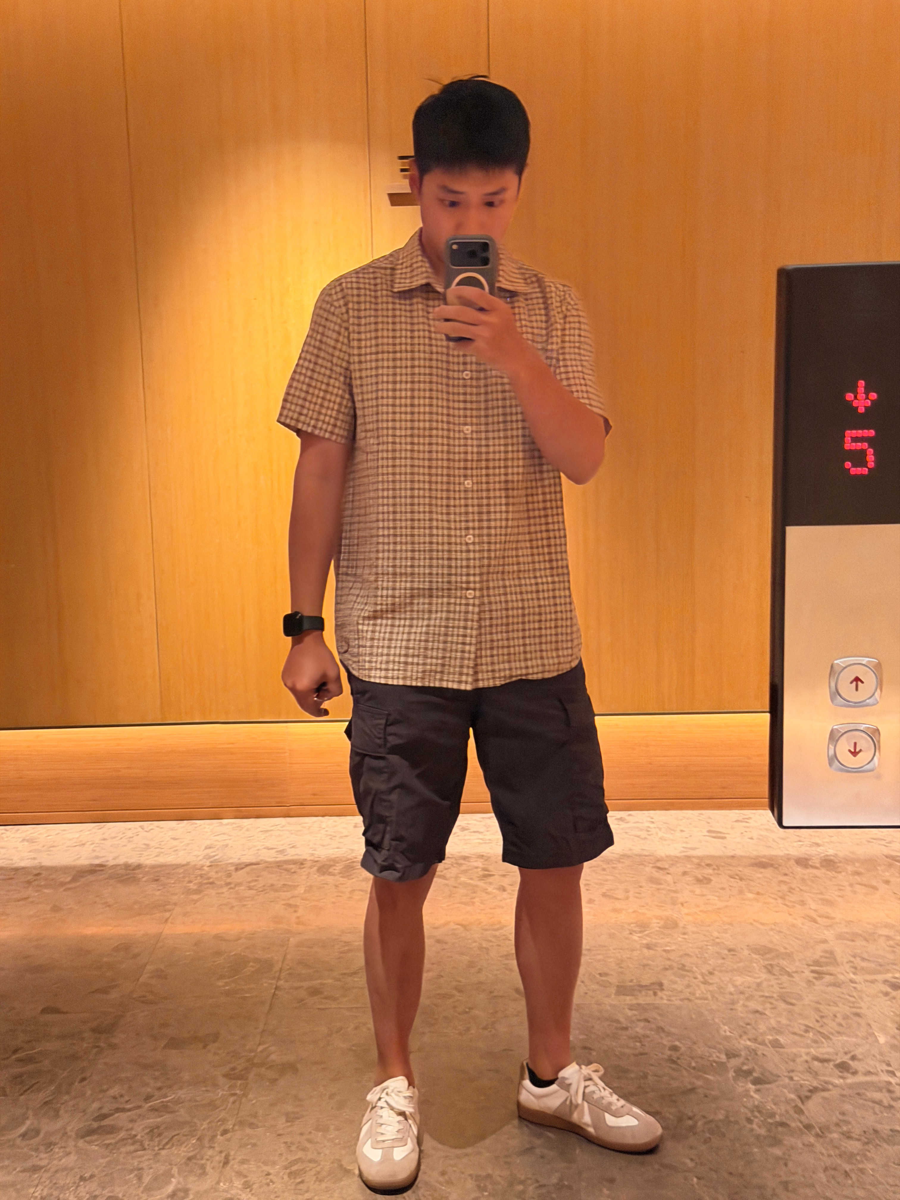 猫宁～以前的破衣服去玩漂移咯 ​​​