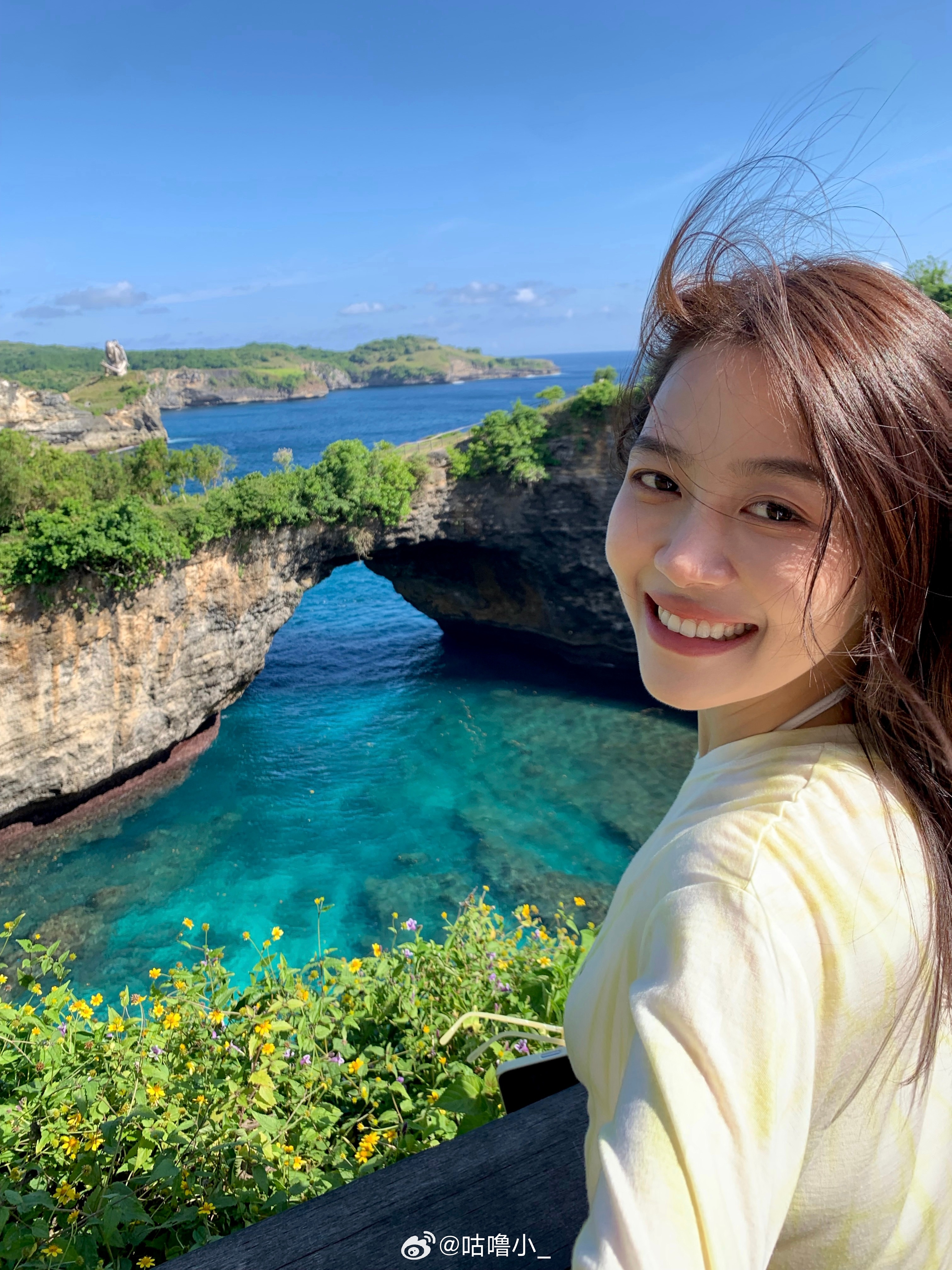 🧗登岛第一站 印度尼西亚·精灵坠崖海滩