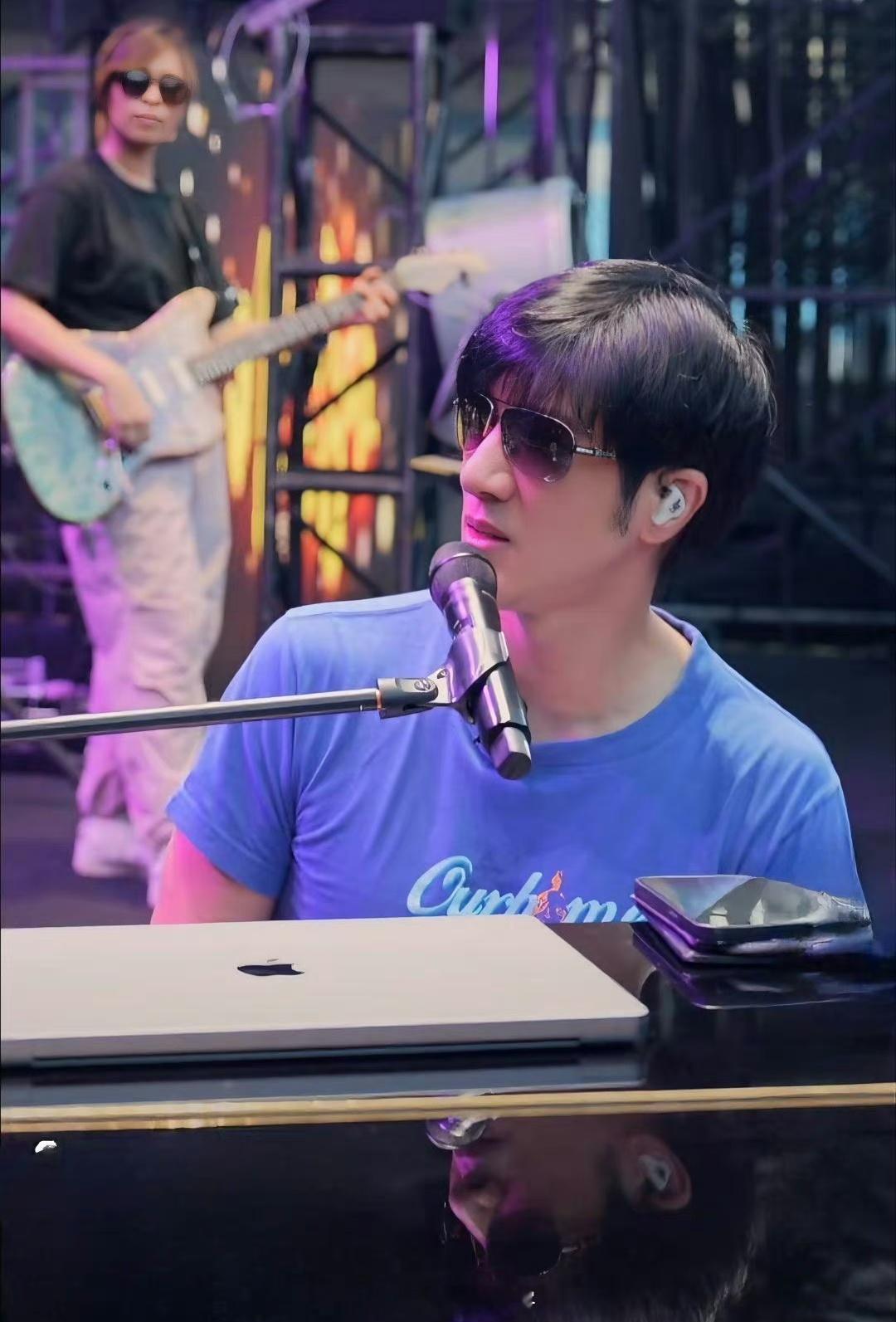 #王力宏演唱会#哇！[doge] ​​​