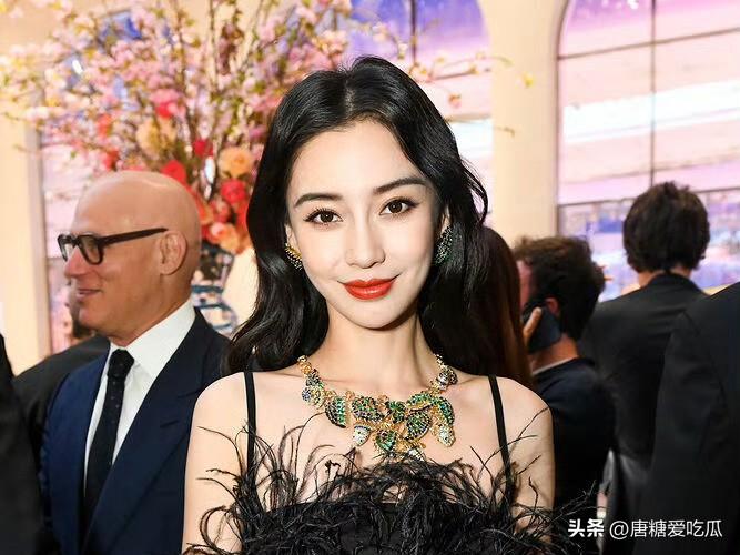 真没想到
逐玉的爆火，赚的却是这几个人的钱包。
逐玉由华谊兄弟和六个明星合伙人共