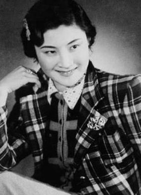 1966年，"梨园名伶"言慧珠在生命最后一刻，牵着11岁的幼子跪在丈夫俞振飞跟前