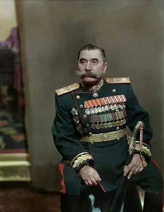 🔴 1883 年 4 月 25 日，苏联元帅、三次苏联英雄称号以及圣乔治勋章获